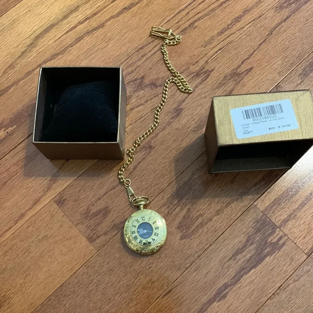 Vintage Roman pocket watch with chain gold. New in box